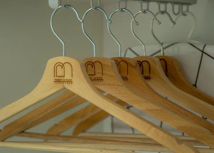 Maison Le Blanc Luxury Bed & Breakfast 4*