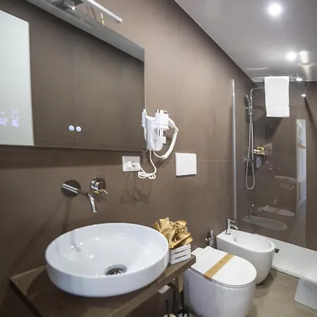 ベッド・アンド・ブレックファスト Maison Le Blanc Luxury ジョヴィナッツォ