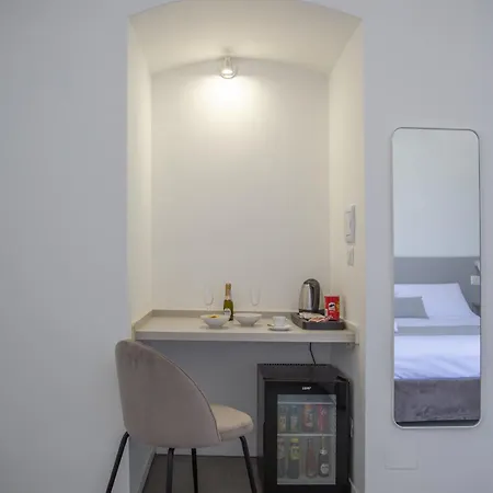 Maison Le Blanc Luxury 4* ジョヴィナッツォ