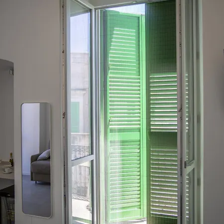 Maison Le Blanc Luxury 4* ג'ובינאצו