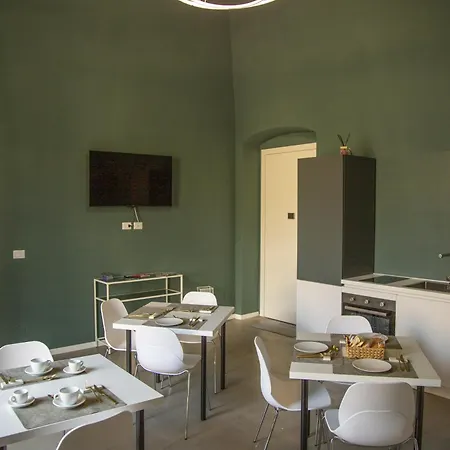 Maison Le Blanc Luxury 4* ג'ובינאצו